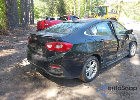 2018 Chevrolet Cruze Lt Auto z USA, uszkodzony, nr VIN 1G1BE5SM1J7179481